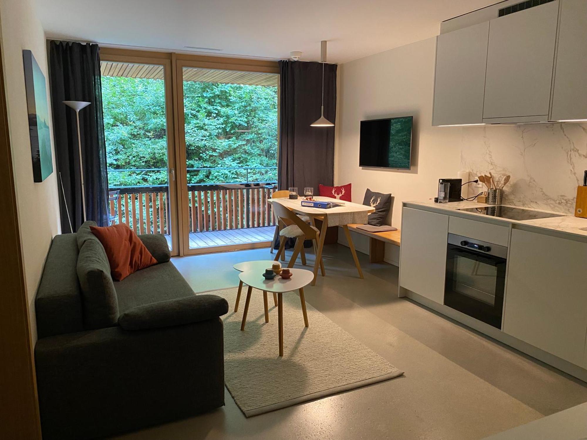 Stilvolle Ferienwohnung Direkt An Der Skipiste ฟลิมส์ ภายนอก รูปภาพ